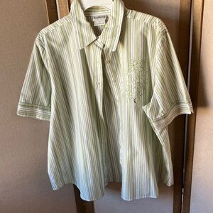 BonWorth ladies Shirt with Green and White Stripes lp